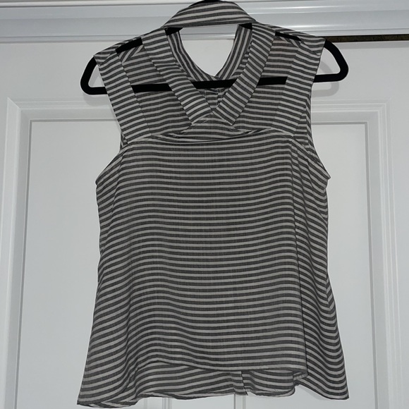 BCBGeneration Tank - Picture 2 of 3